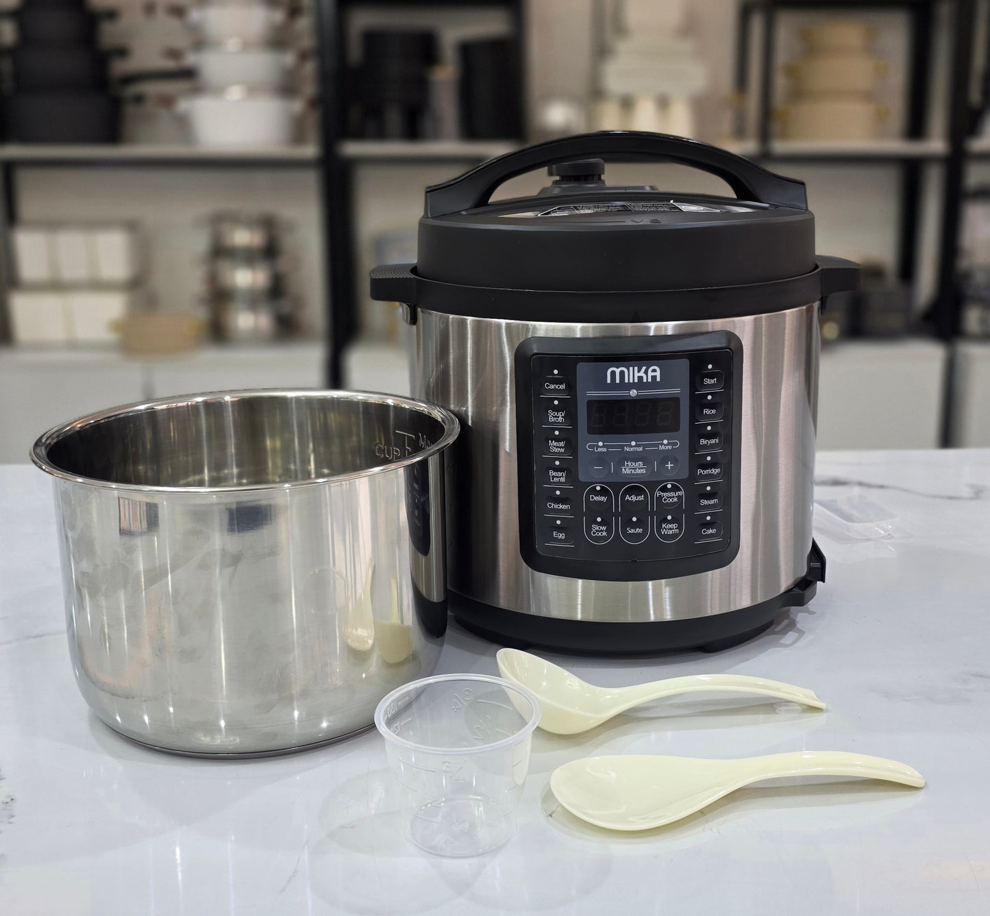6ltrs mika pressure cooker with stainless insert
