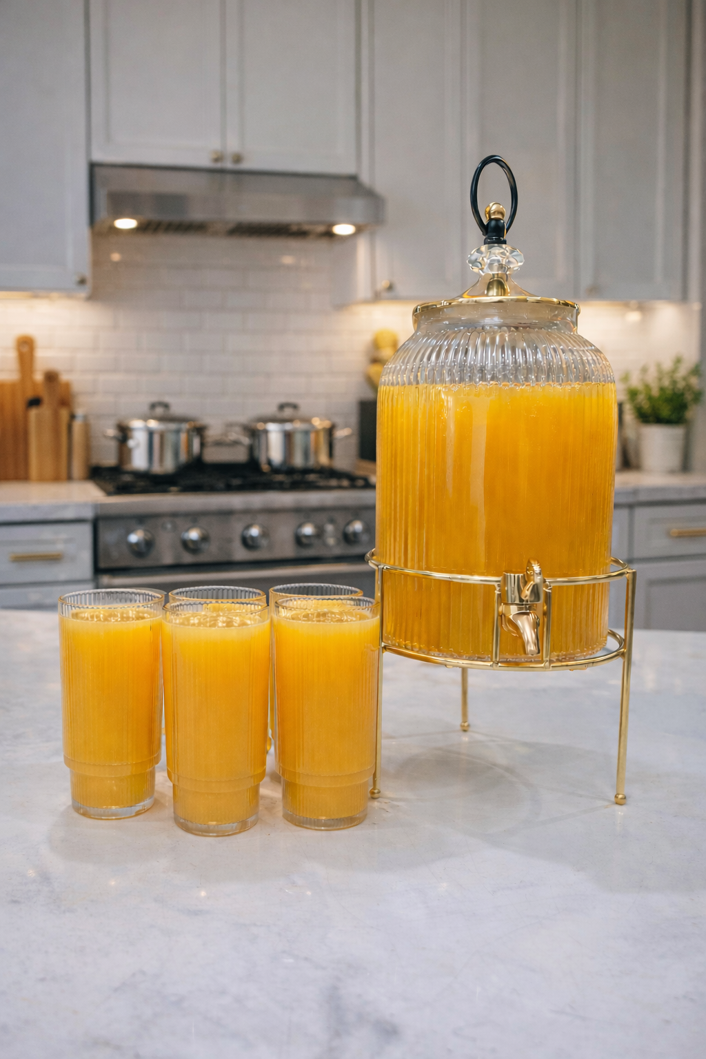 Juice dispenser with 6 glasses
