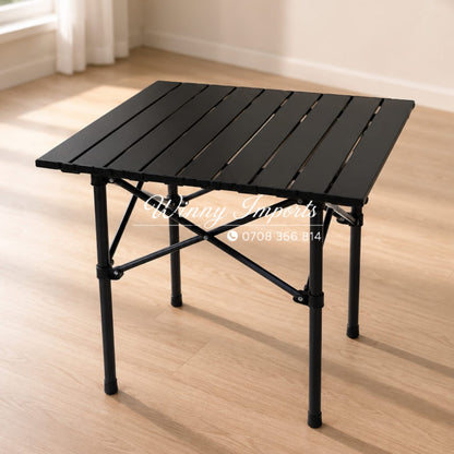 Foldable table