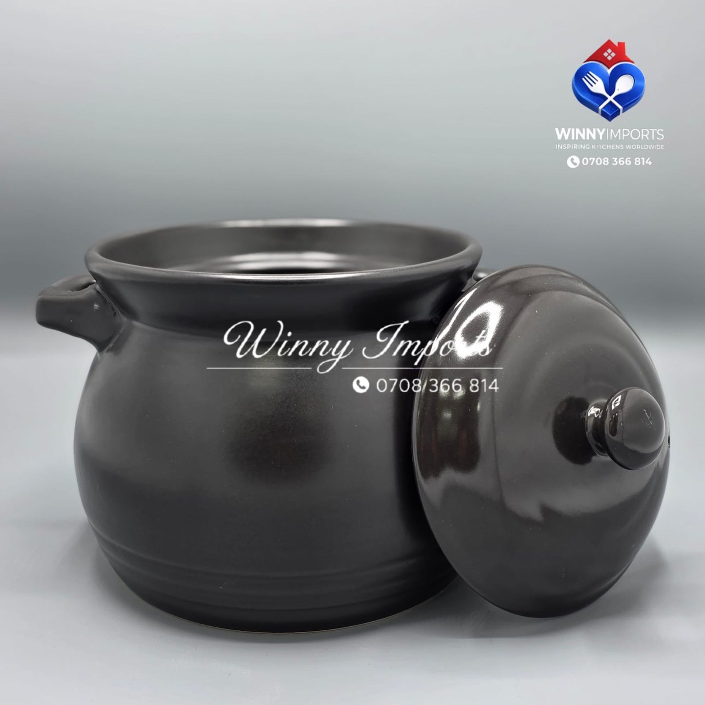 Porcelain cooking pot