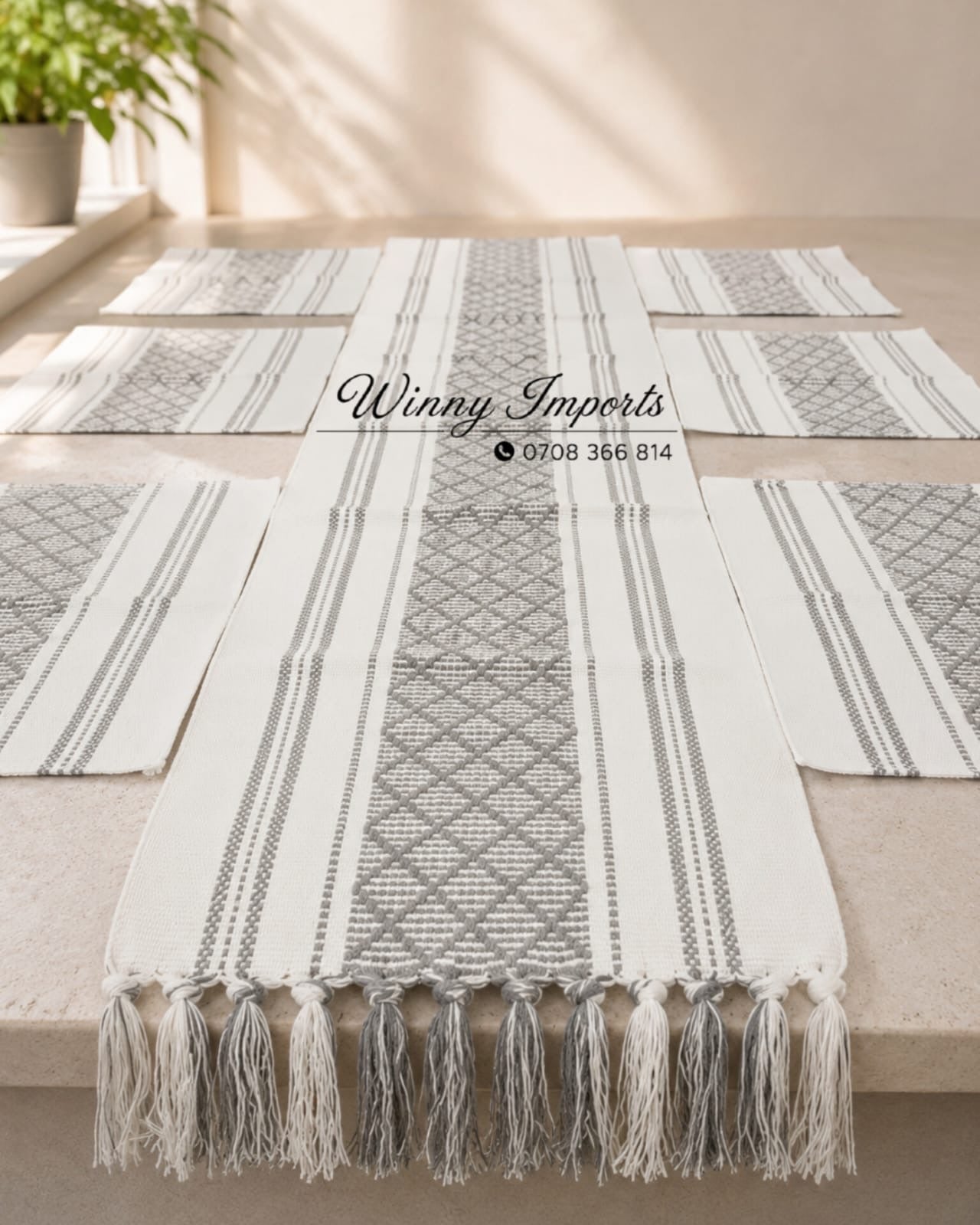 Table runner with 6 mats