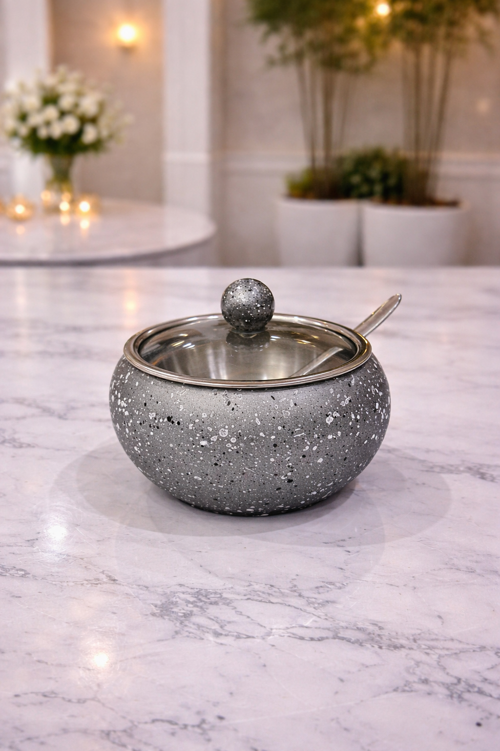 sugar dish