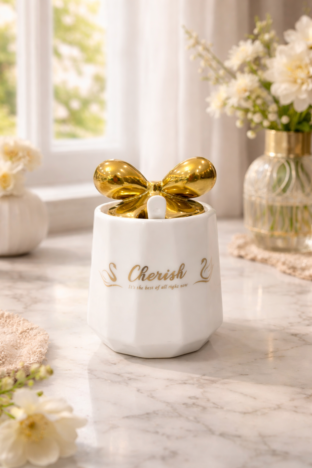 sugar dish