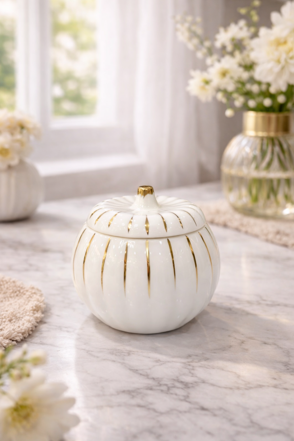 sugar dish