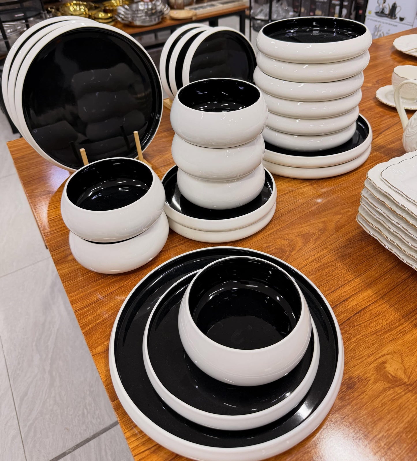 24pcs chubby dinner set