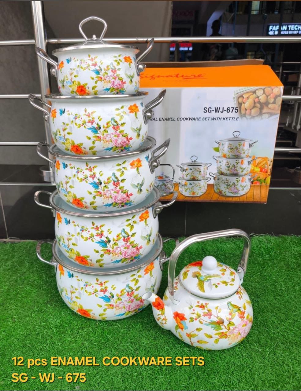 Signature enamel cookware