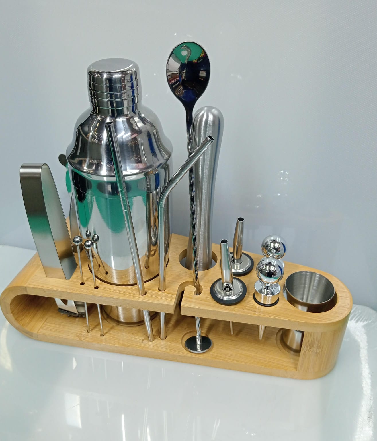 Cocktail shaker
