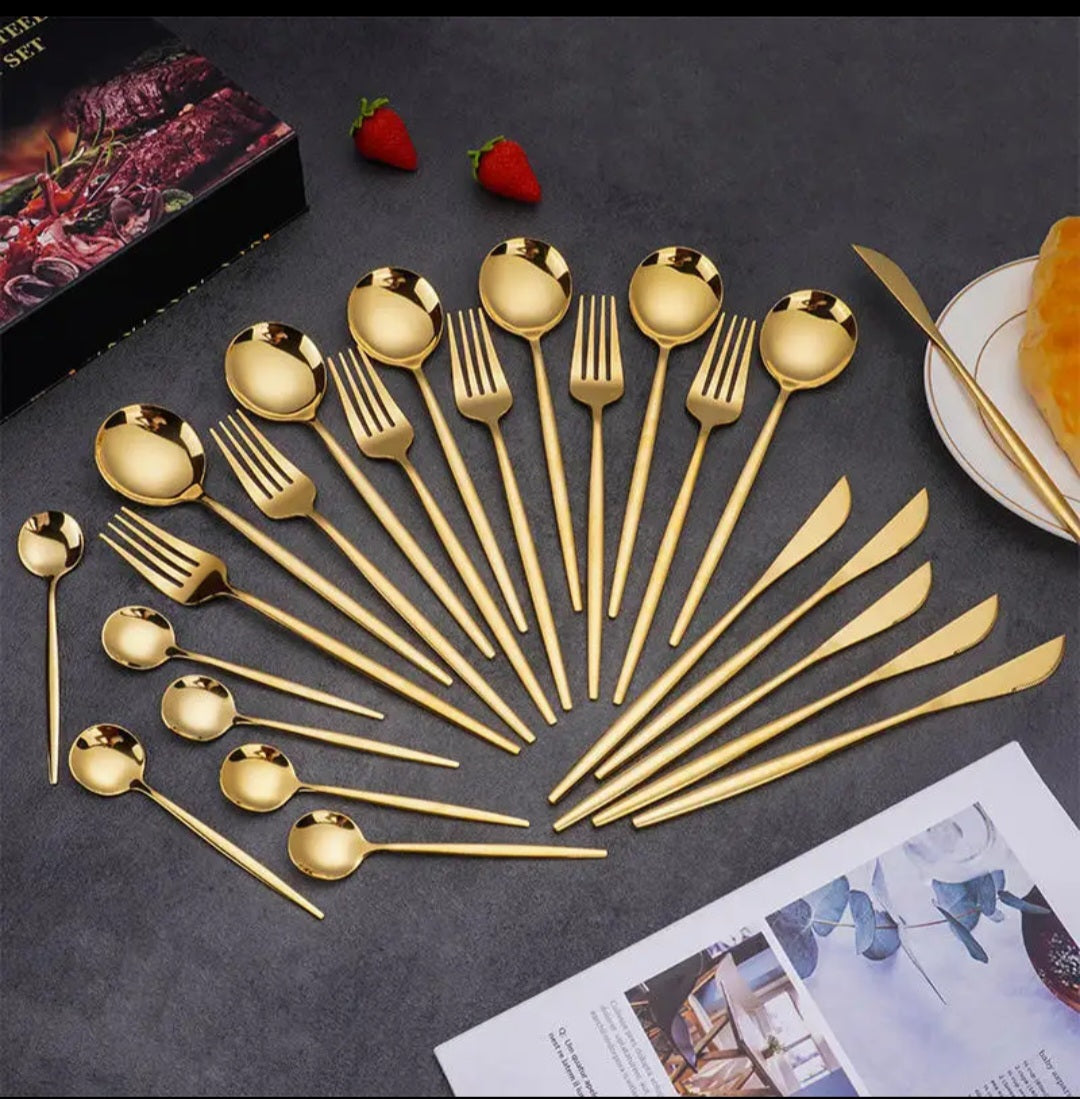 24 pieces cutlery set